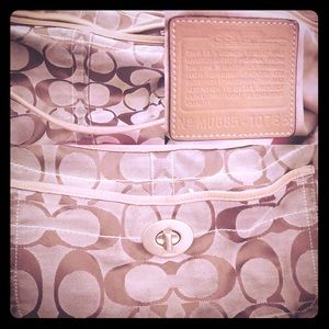 Coach Purse/serial numbers also listed in picture!